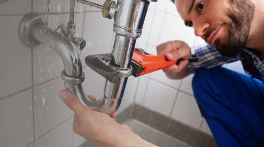 Professional same day plumber services in Mackinaw, IL