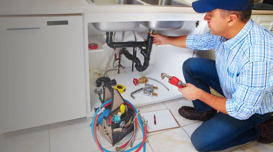 Professional same day plumber in Mackinaw, IL